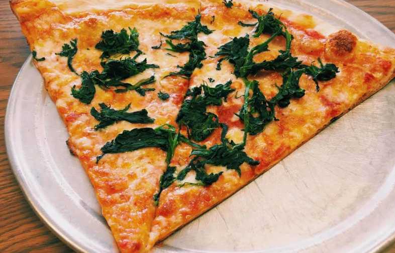 BGCINXT4QQ-pizza (1)
